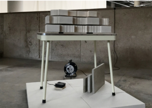 Lucas Hoeben, Animation projection, Fixing a hole ft. Bruce !, 2019